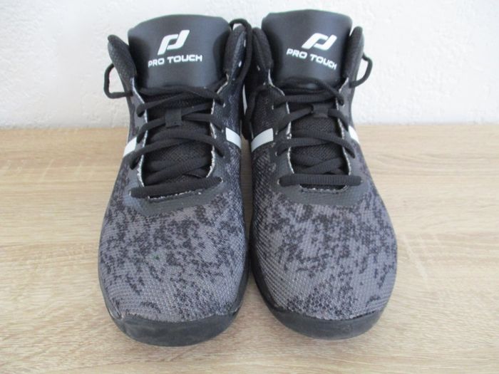 Chaussures de basketball Pro Touch pointure 39 - photo numéro 2