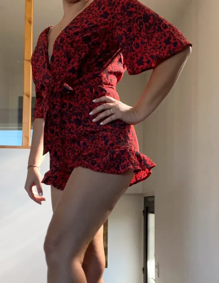 Combishort rouge fleurs mini sexy - photo numéro 3