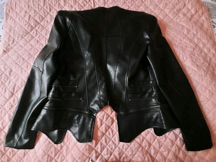 Blouson noir - photo numéro 4