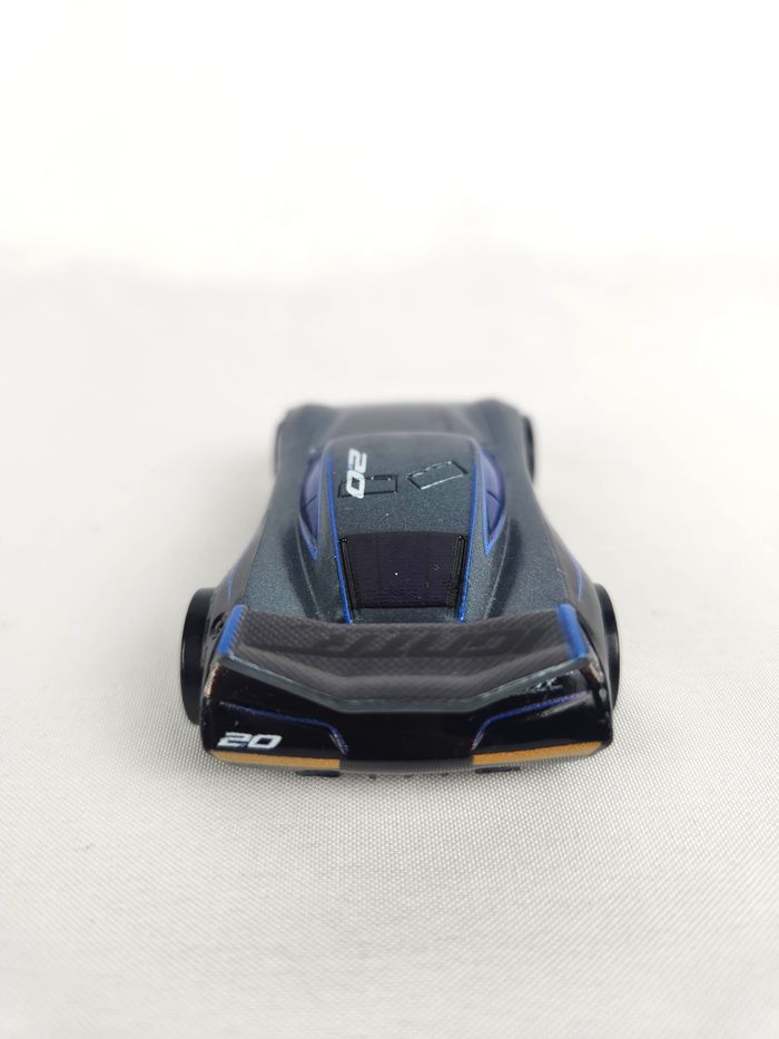 Voiture figurine Jackson Storm Disney Pixar Cars 3 - photo numéro 3