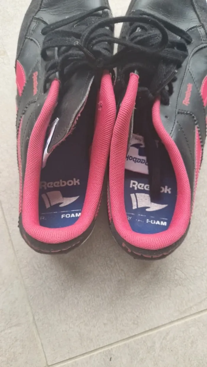 Basket Reebok taille 41 noir et rose tres bon etat - photo numéro 5