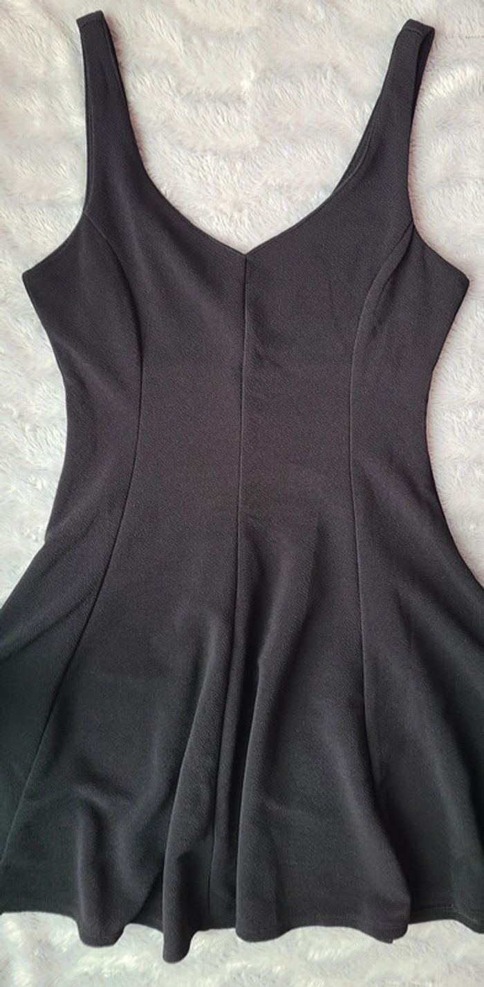 Robe patineuse noire taille M 38 - photo numéro 2