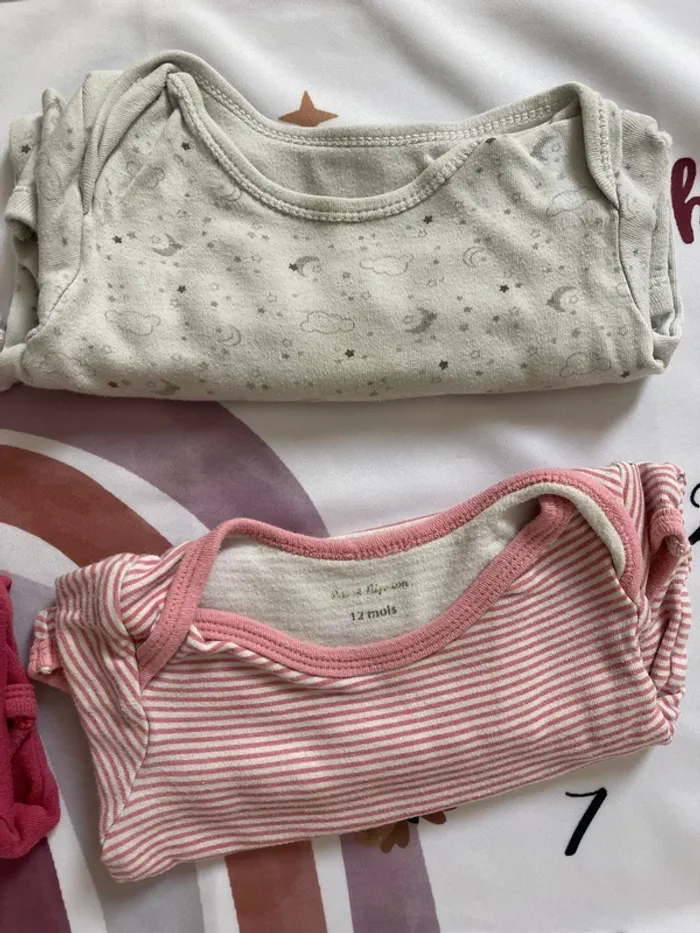 Lot de 5 bodys manches longues – Pat et Ripaton – Taille 12 mois - photo numéro 2