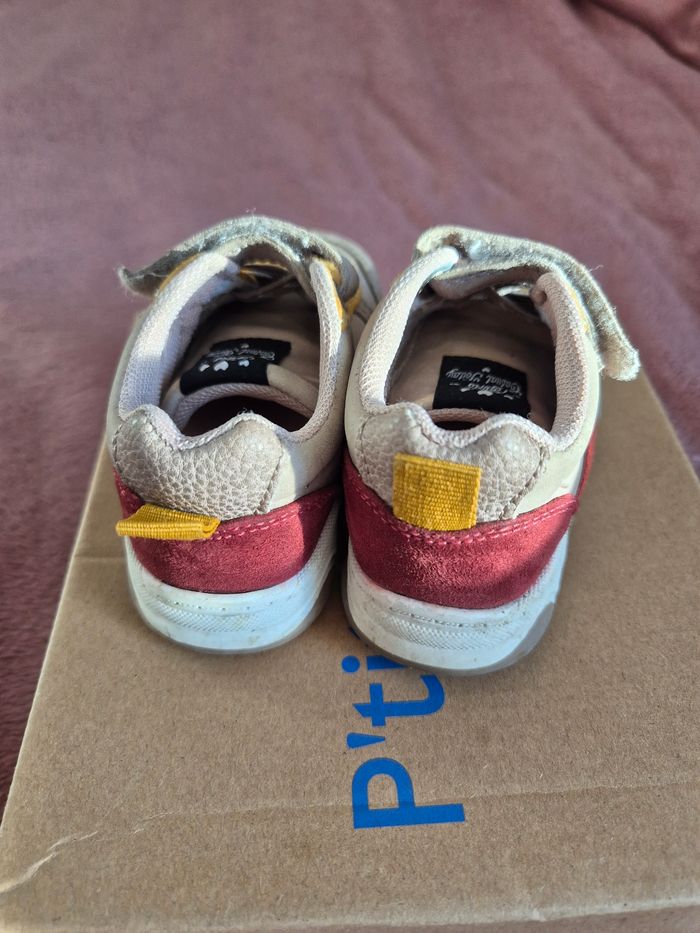 Paire de chaussures mixte taille 21 - photo numéro 5