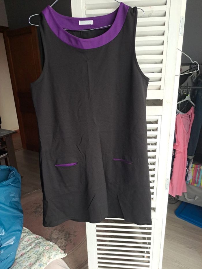 Robe noire et violette - photo numéro 2
