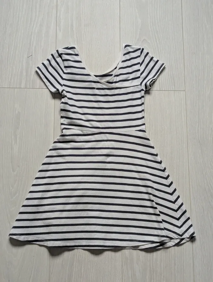 Robe patineuse 6ans Kiabi - photo numéro 3