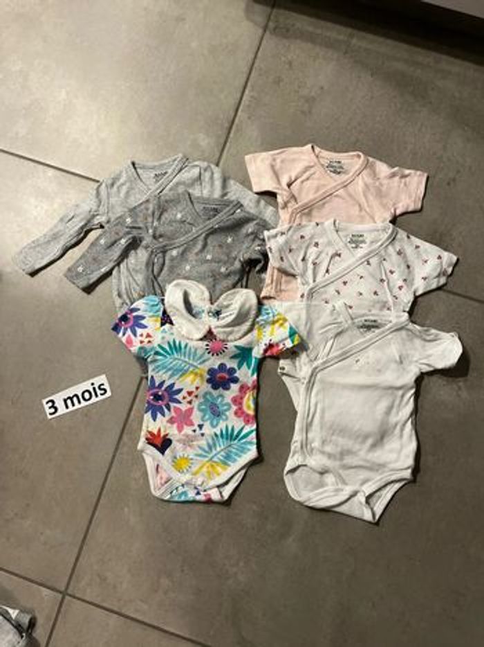Lot bodies 3 mois fille