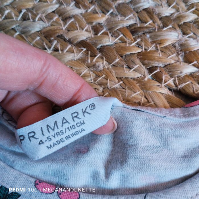 🍒 Robe motif cerises – 5 ans / 110 cm – Primark – Très bon état - photo numéro 3