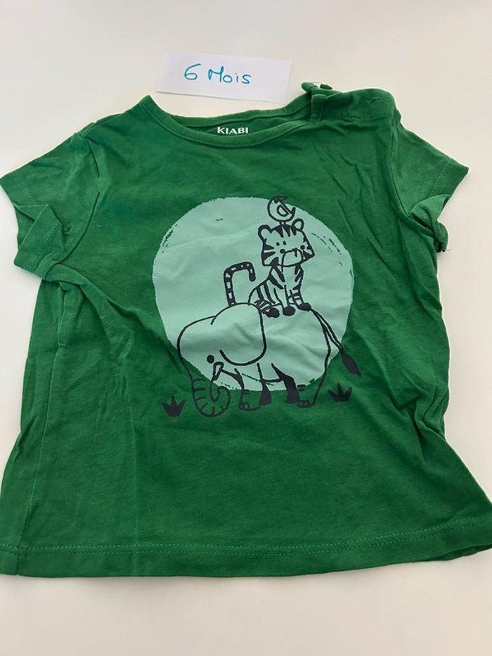 T-shirt kiabi 6 mois