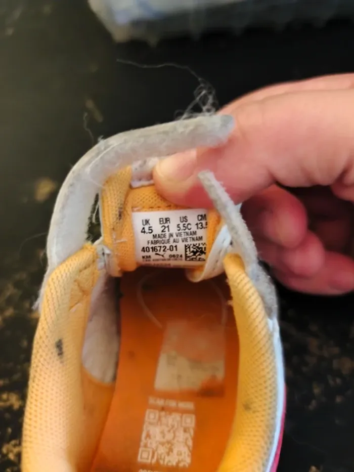 Paire de baskets marque puma pointure 21 - photo numéro 7