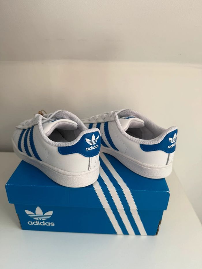 Superstar taille 25 - photo numéro 5