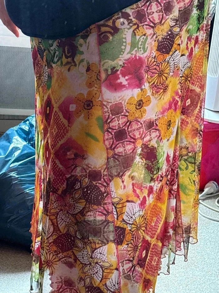 Magnifique jupe colorée taille 50 marque Christian marry • - photo numéro 3