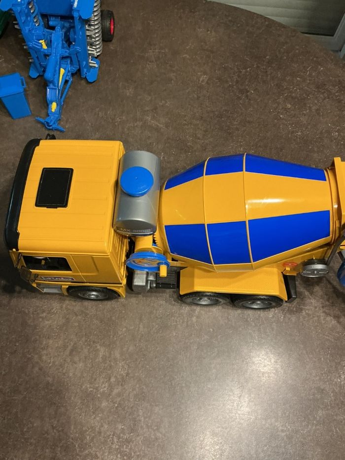 Camion bétonnière Bruder - photo numéro 7