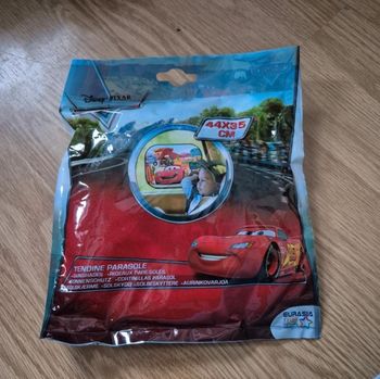 2 pares soleil Cars neuf