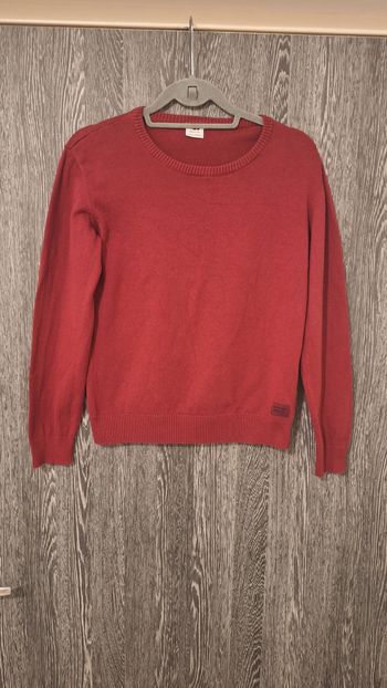 Pull à col rond leger en maille bordeaux