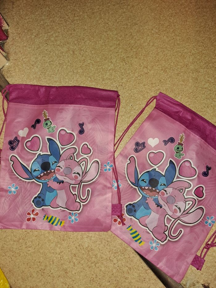 Lot 2 sac stitch neuf
