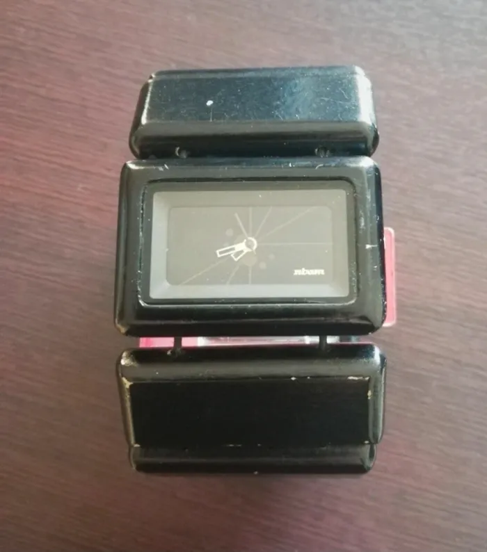 Montre Nixon femme - photo numéro 3