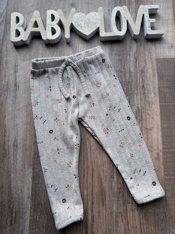 - Pantalon Zara        - 9/12 mois - Très bon état 