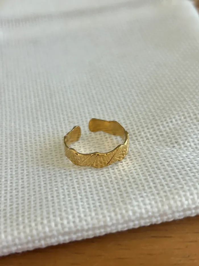 Bague dorée style vintage - photo numéro 3