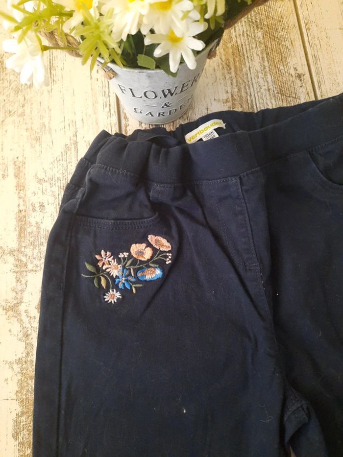 Pantalon à fleurs