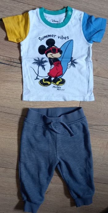 Look bébé garçon Tshirt manches courtes Mickey et jogging