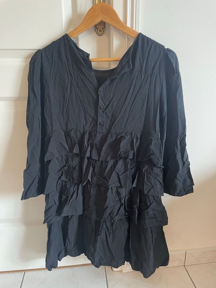 Petite robe noir - photo numéro 2