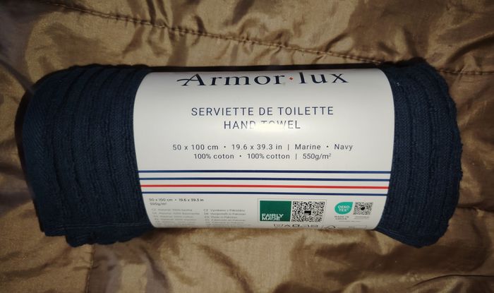 Serviette de toilette armor-lux bleu marine - photo numéro 3