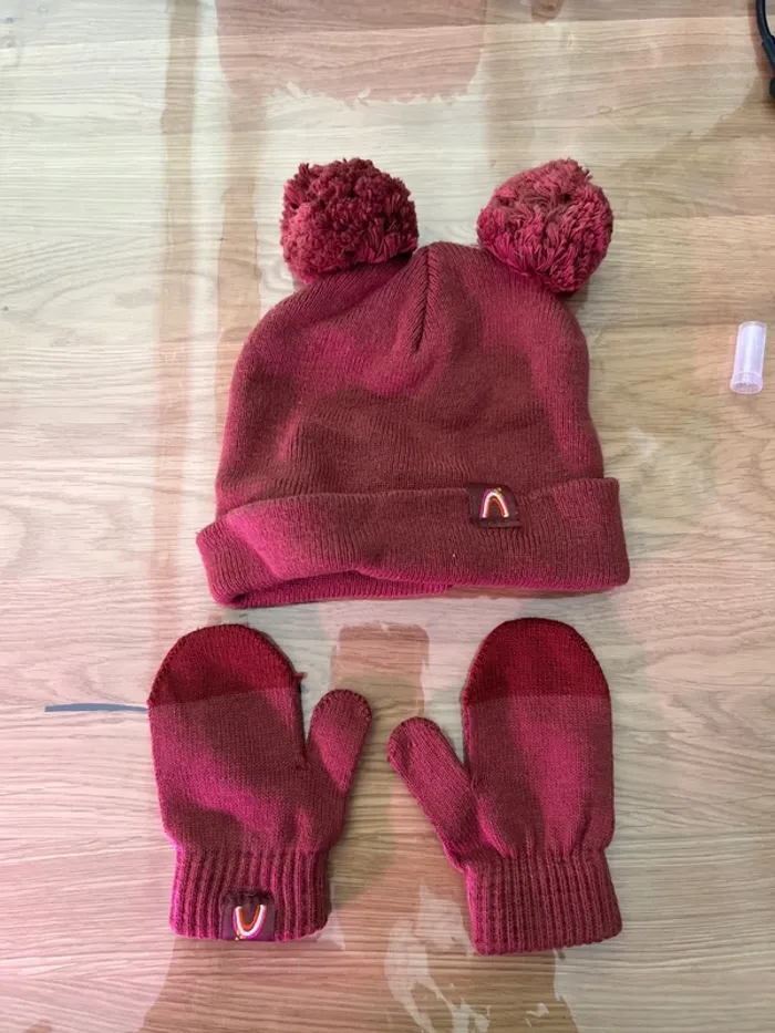 Bonnet + gant bordeaux bébé fille Zeeman 50cm 1-2 ans