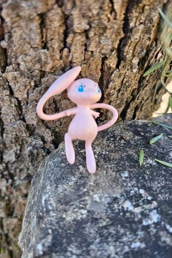 Super figurine Pokemon Nintendo tomy Mew 