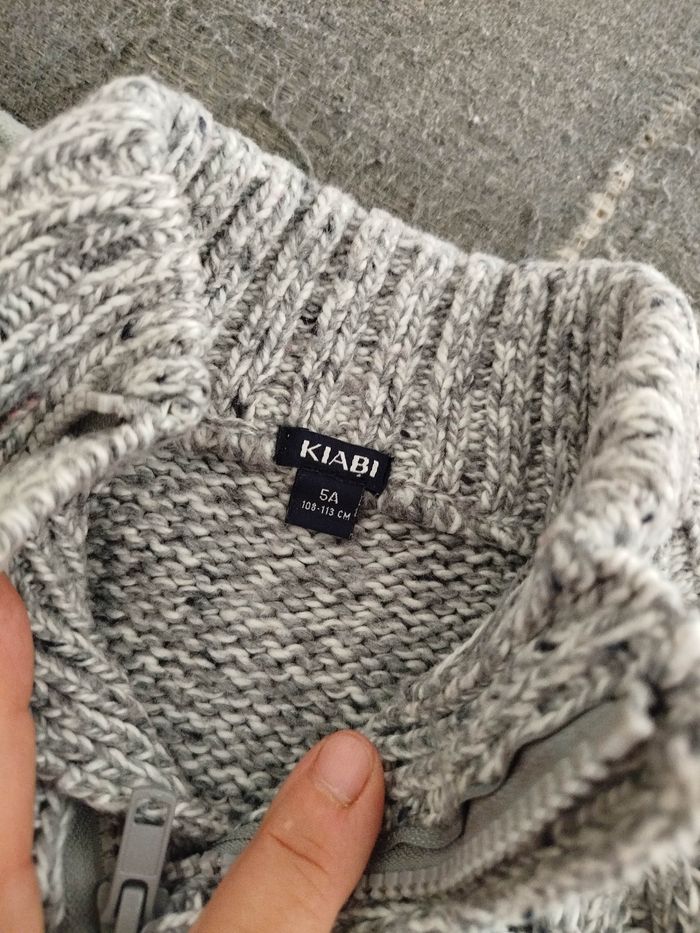 Pull hiver . Taille 5 ans . Kiabi. Très bon état - photo numéro 3