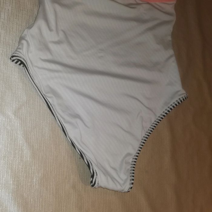Maillot de bain 1 pièce S - photo numéro 5