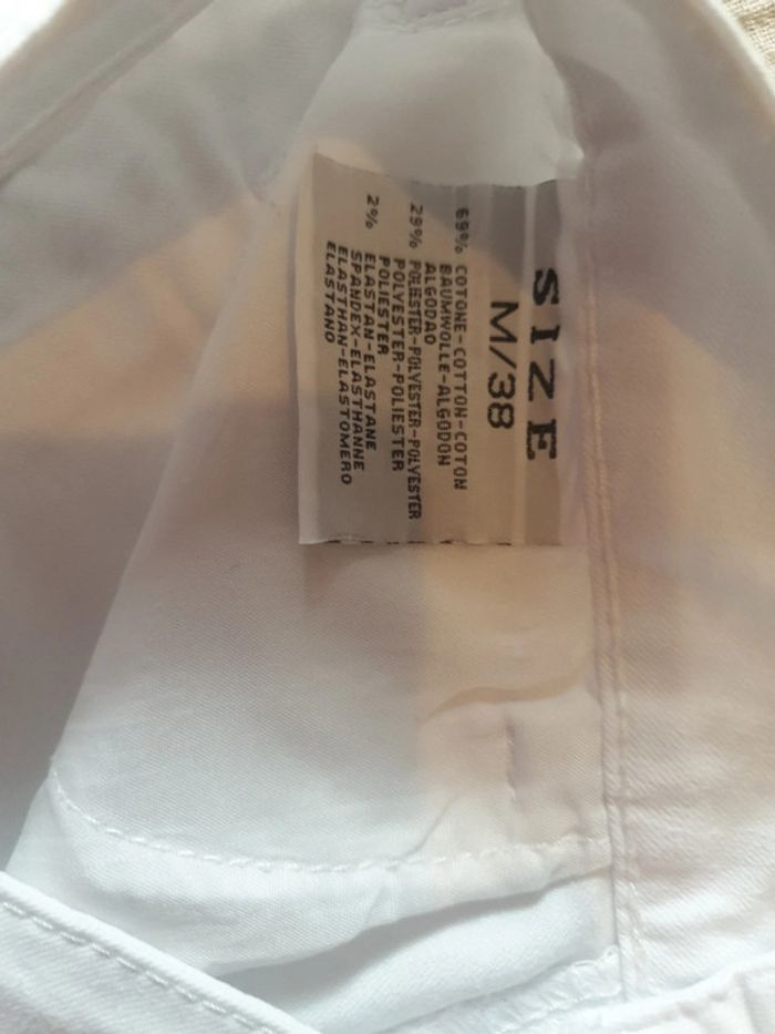 Short blanc tissu léger - photo numéro 4