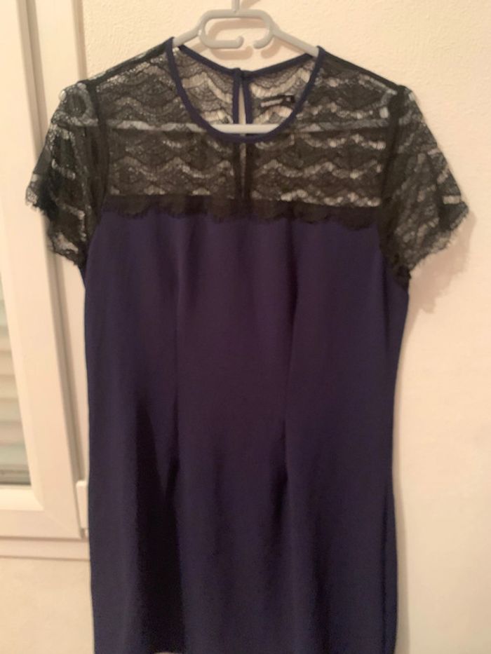 robe midi à dentelles