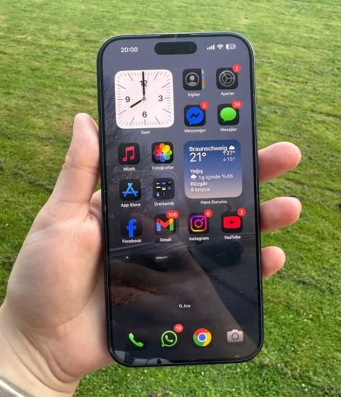 iPhone 16 pro max - photo numéro 2