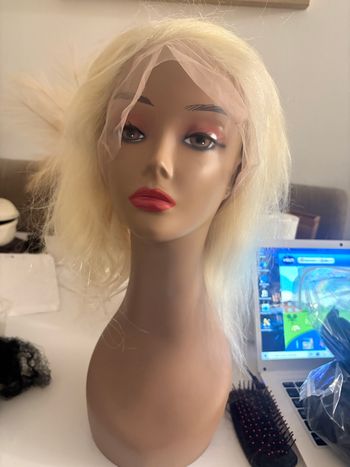 Perruque synthétique – idéale pour les déguisements