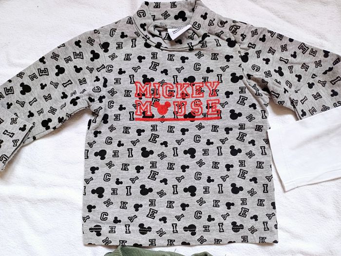 Lot de vêtements taille 6 mois Disney - photo numéro 3