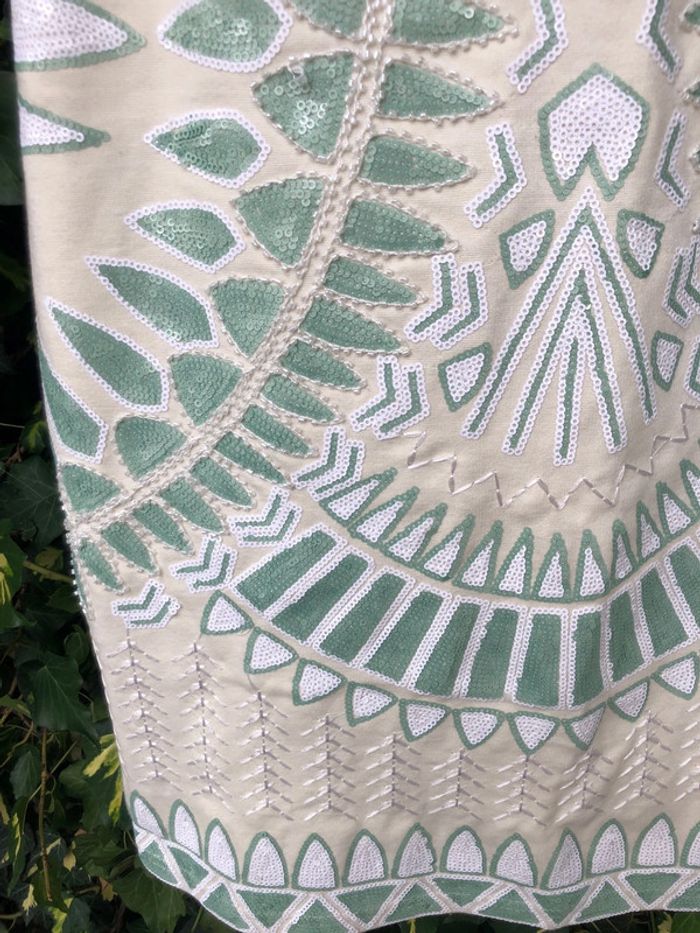 Robe près de corps molly bracken avec des perles - photo numéro 3