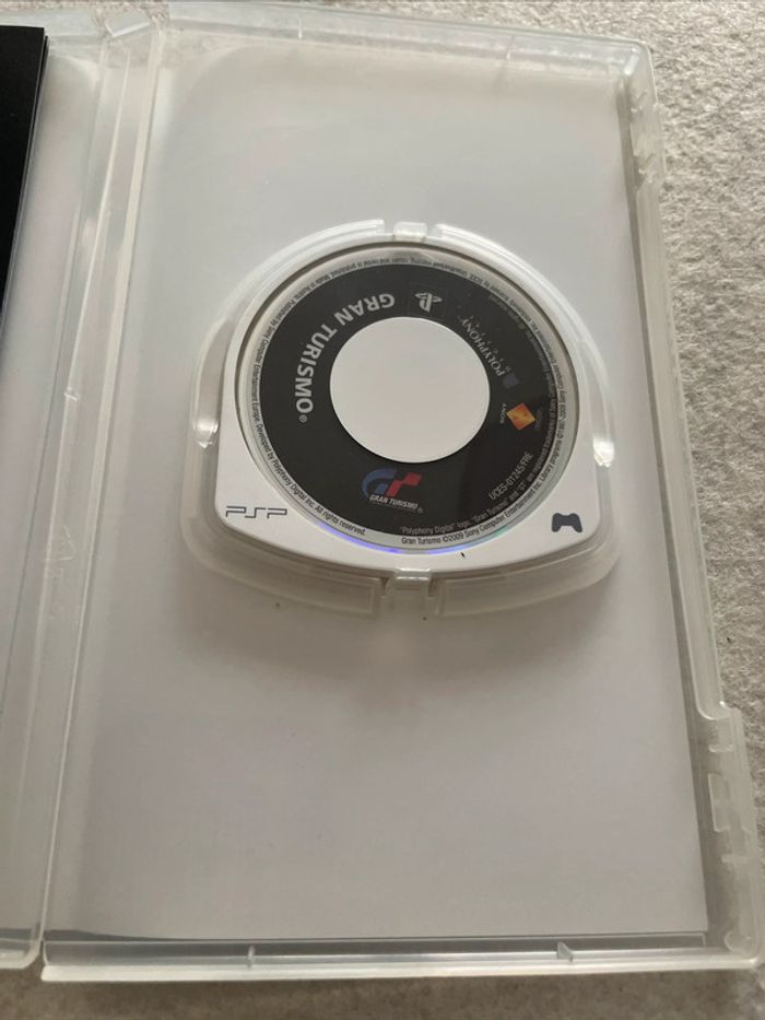 Gran Turismo Jeu Sony PSP Complet FR - photo numéro 3