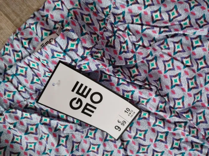 Pantalon fluide été 10 ans neuf - photo numéro 2