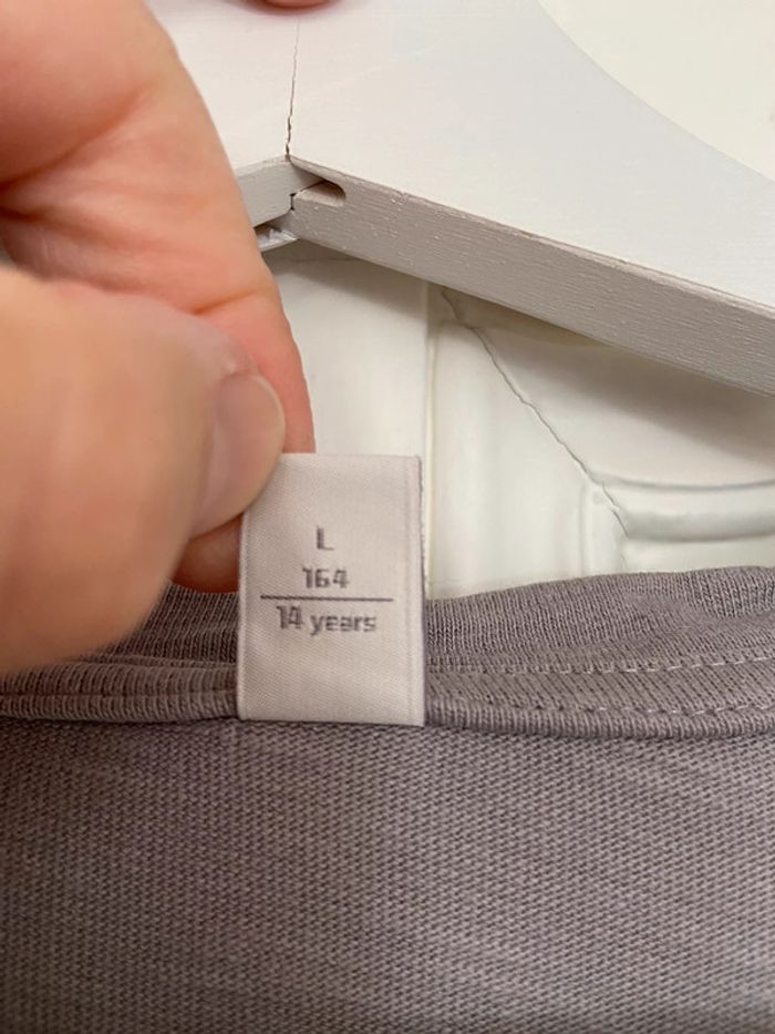 Tee-shirt Esprit neuf taille 14 ans - photo numéro 7