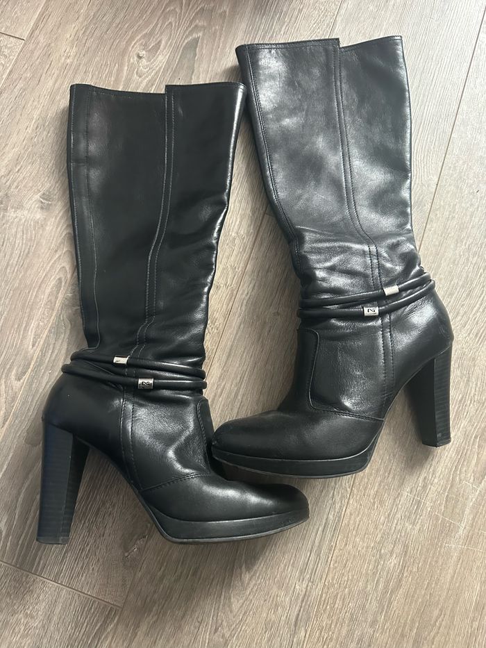 Bottes noires