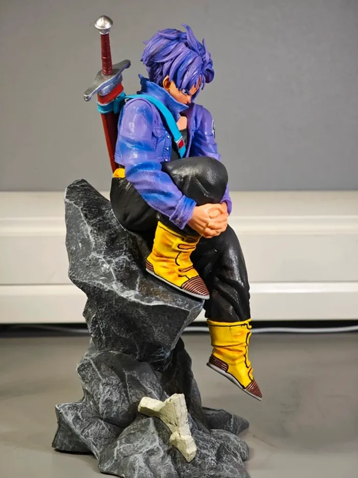 Figurine Dragon Ball Z : Mirai Trunks 26cm neuve avec boîte - photo numéro 7