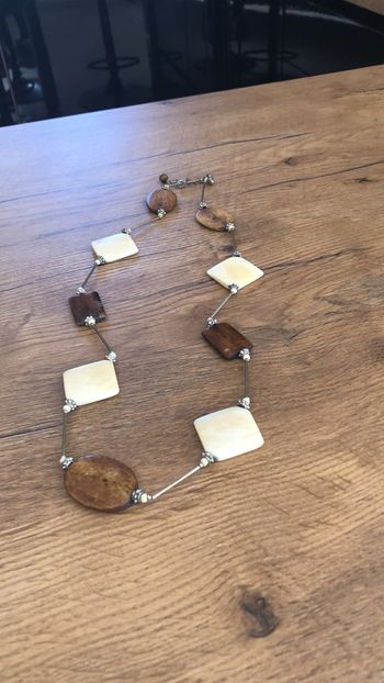 Collier nacre et bois