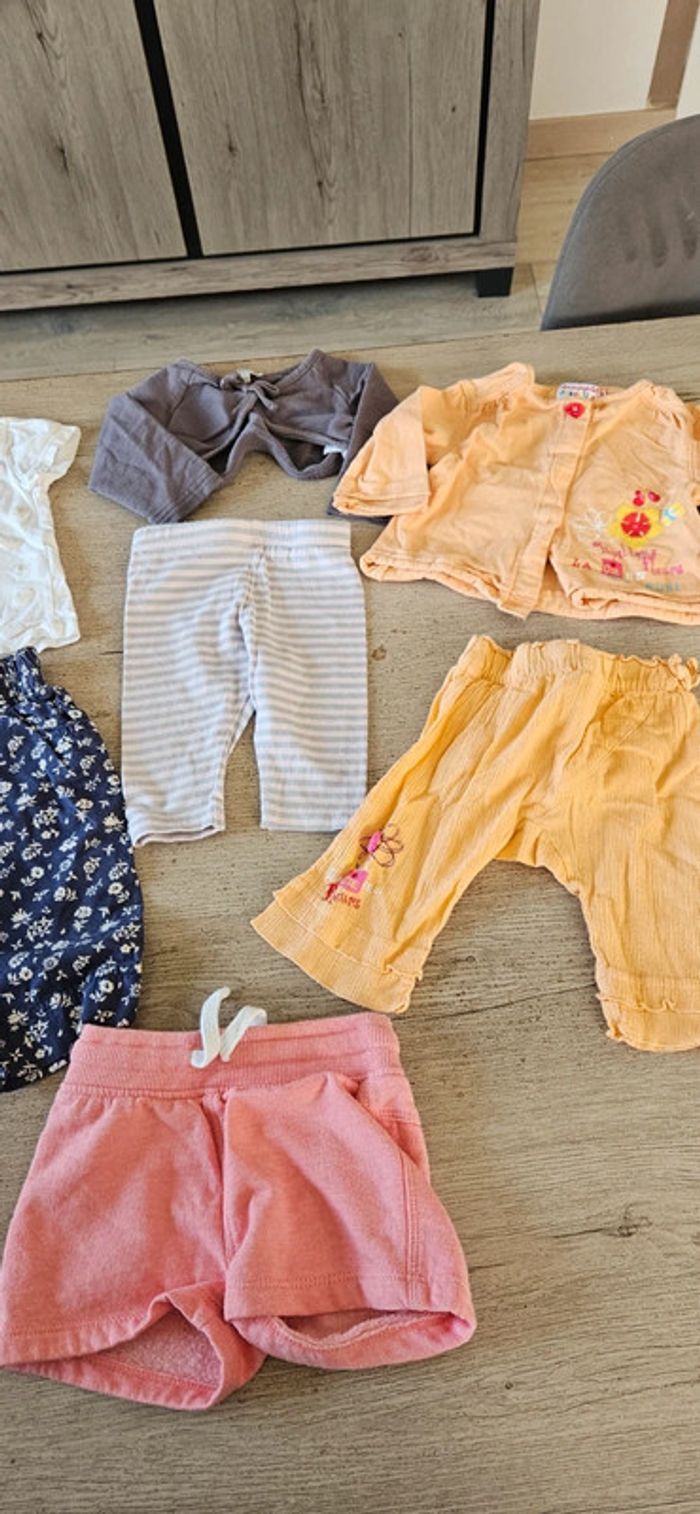 Lot de 31 vêtements fille printemps/été, taille 6 mois - photo numéro 4