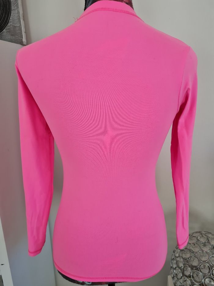 Joli.haut rose fluo. - photo numéro 3