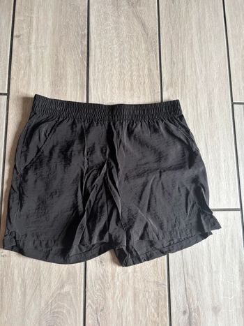 Short noir esmara taille 42