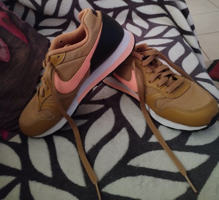 Baskets "Nike MD Runner 2" neuves - photo numéro 2