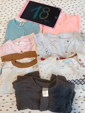 Gilets légers multi marques 18 mois