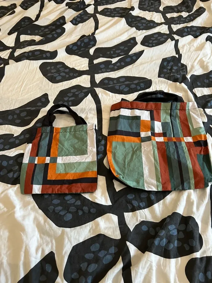 Lot 2 sacs en tissu réutilisable 22 cm x 22 cm et 30 cm x 30 cm