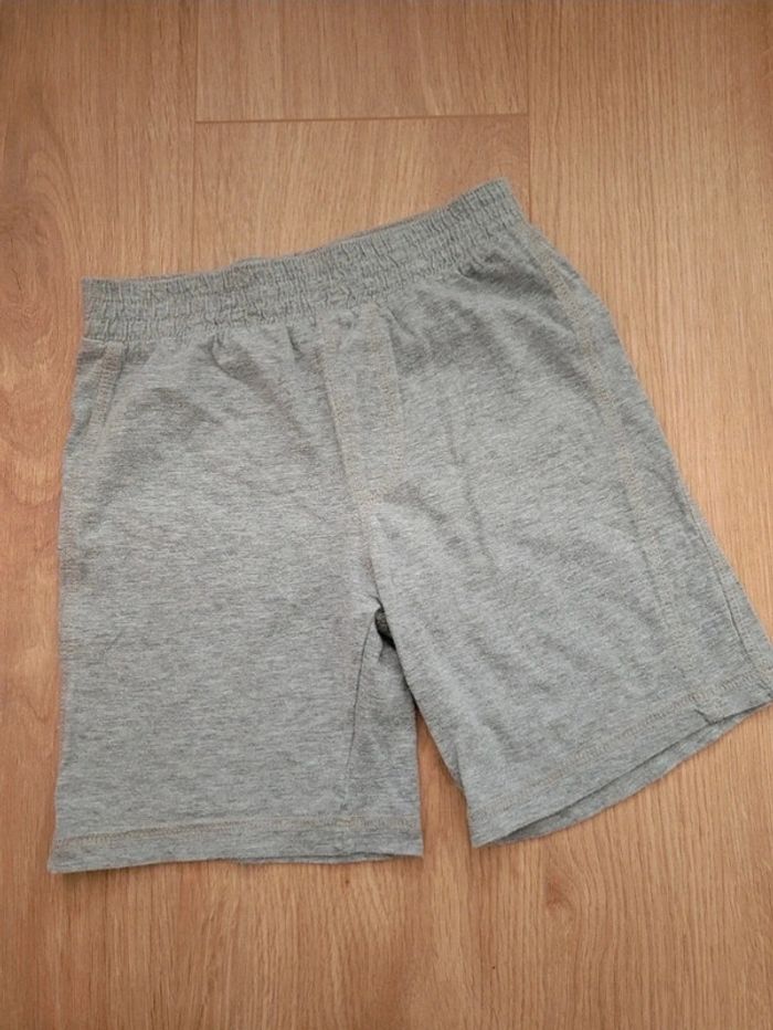 Short gris garçon 4 ans